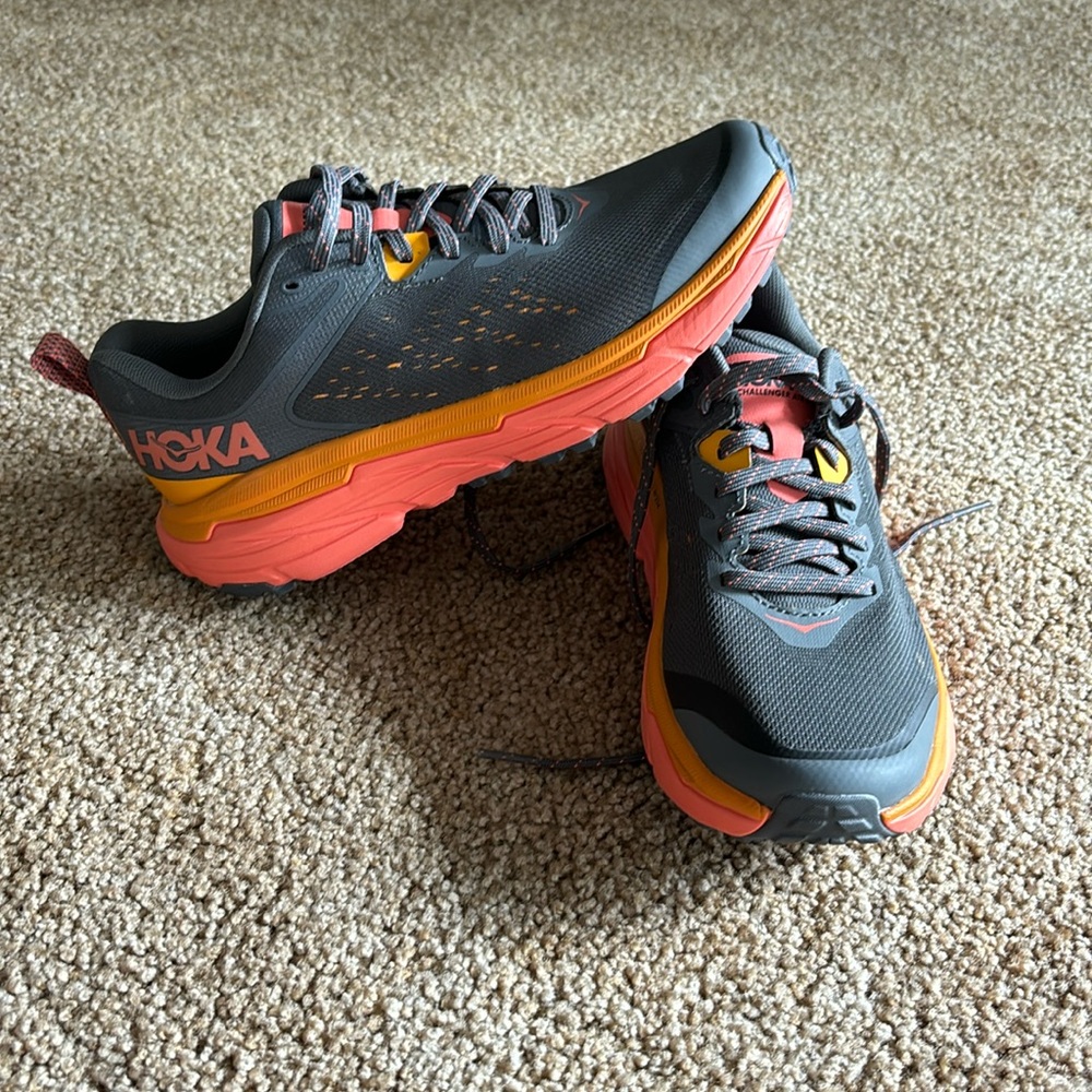 Women’s Hoka shoe